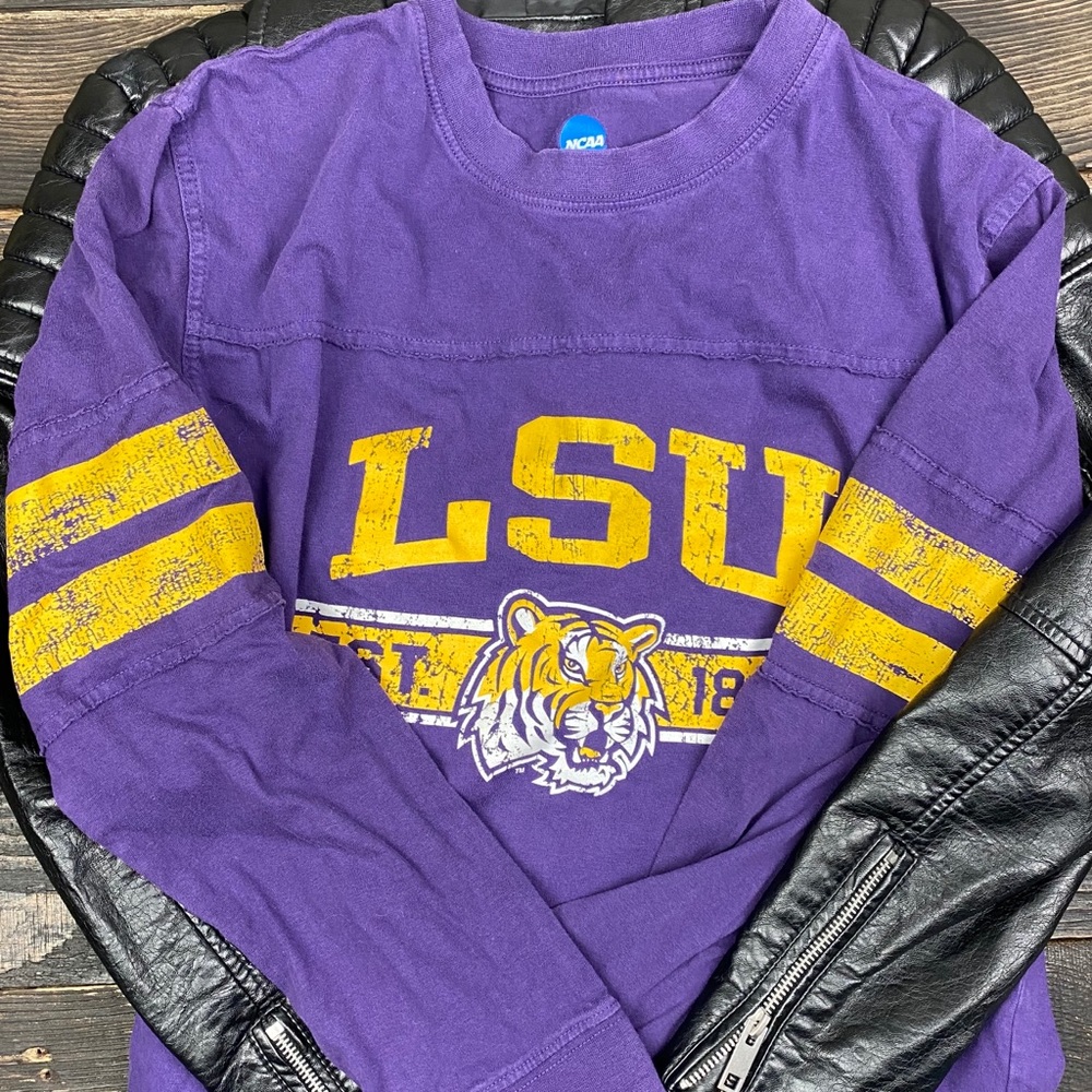 Louisiana State University Long Sleeve Tee, Small - Picture 6 of 6